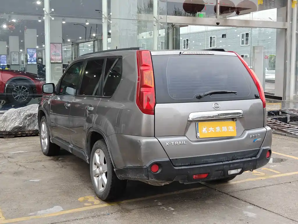 Nissan X-Trail — миниатюра 13