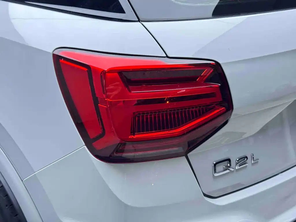 Audi Q2L — миниатюра 36
