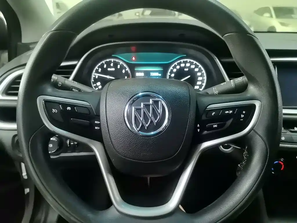 Buick Excelle — миниатюра 11
