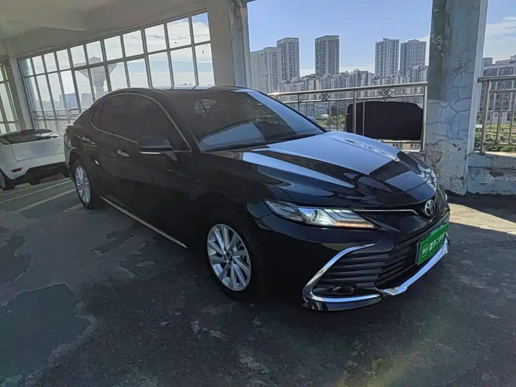Toyota Camry — миниатюра 4