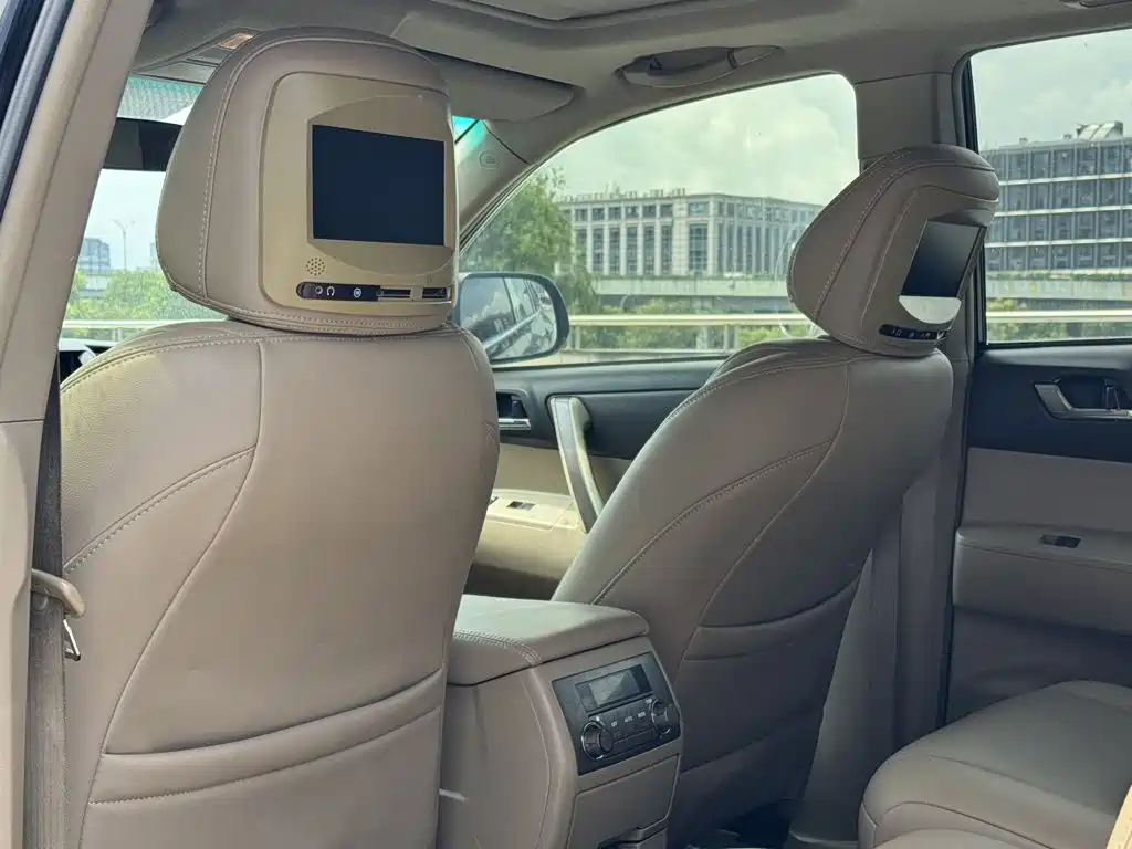 Toyota Highlander — миниатюра 7