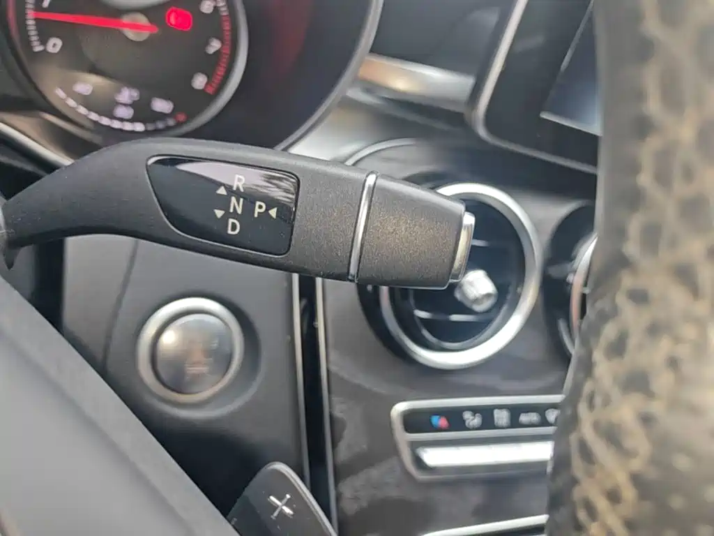Mercedes-Benz C-Class — миниатюра 14