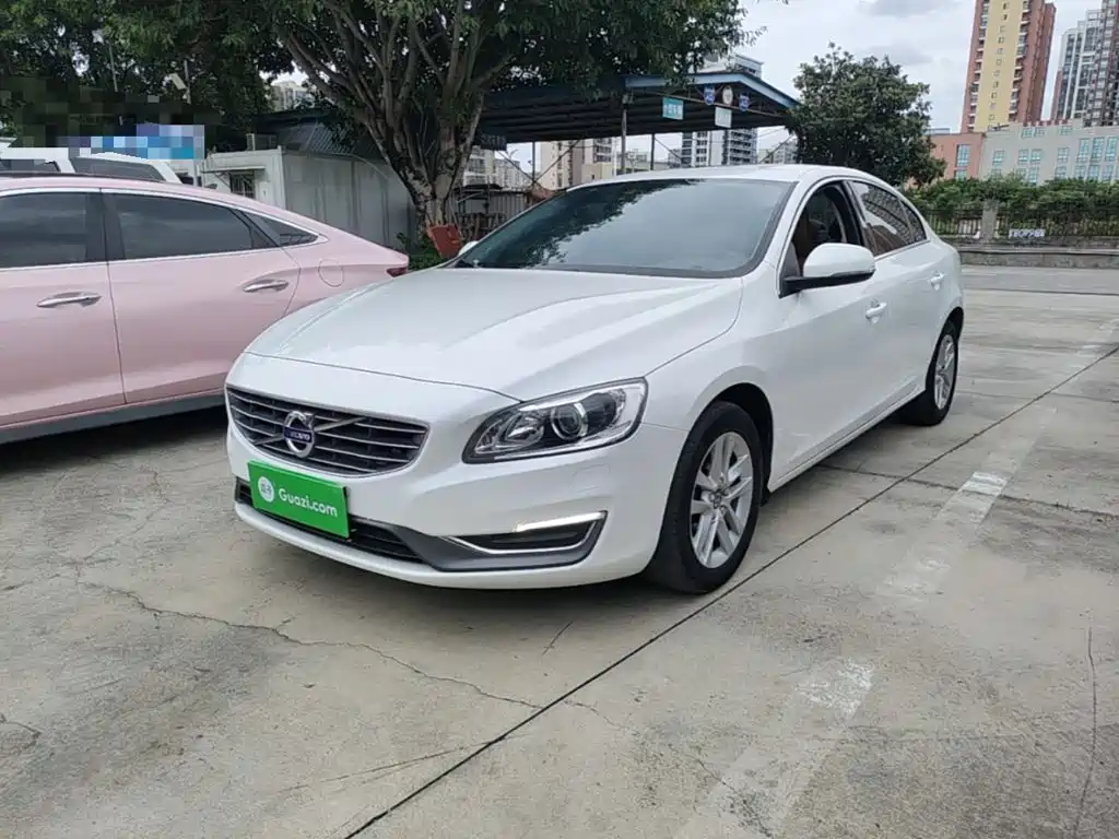 Volvo S60 — миниатюра 2