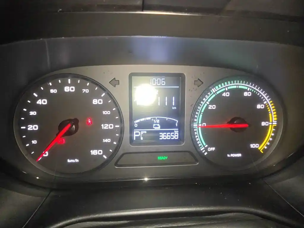 Roewe Clever — миниатюра 12