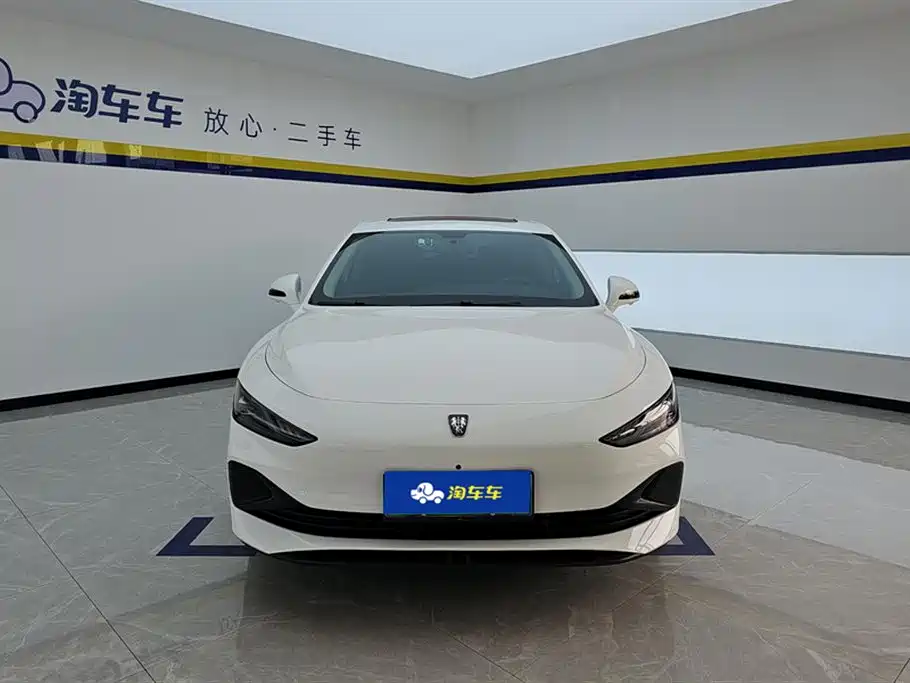 Roewe D7 2025 DMH 125km Champion