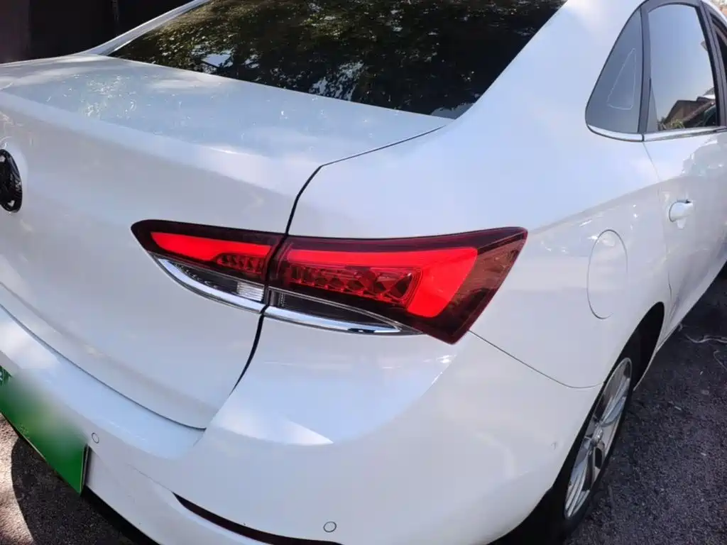 Buick Excelle — миниатюра 8