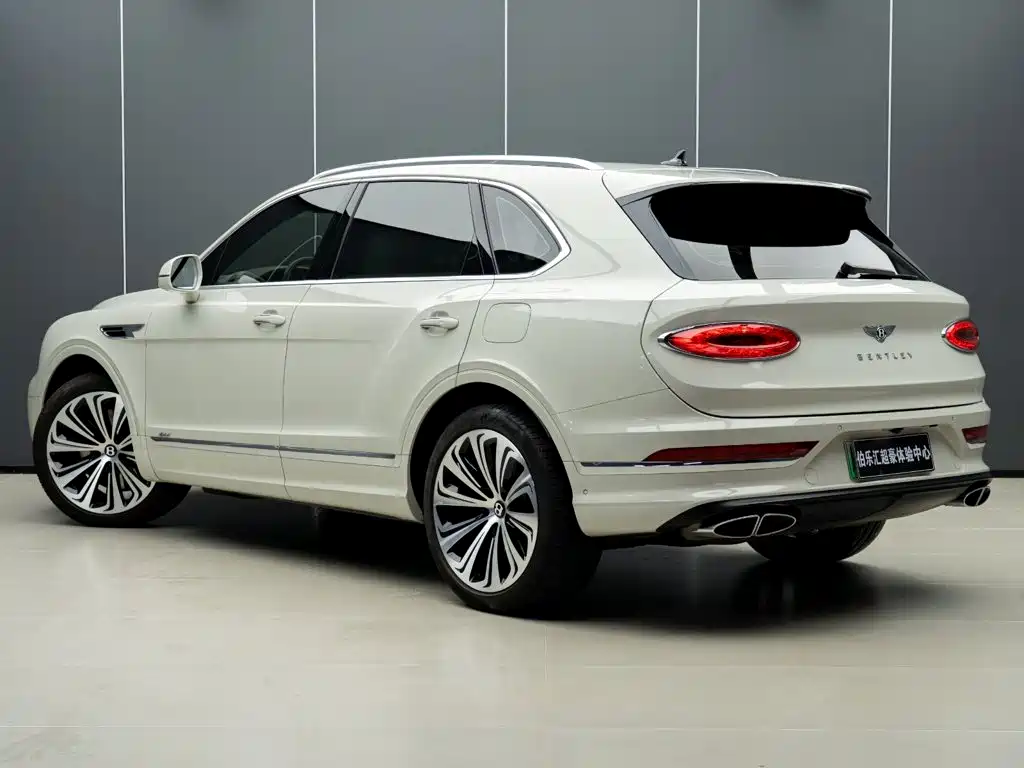 Bentley Bentayga PHEV — миниатюра 5