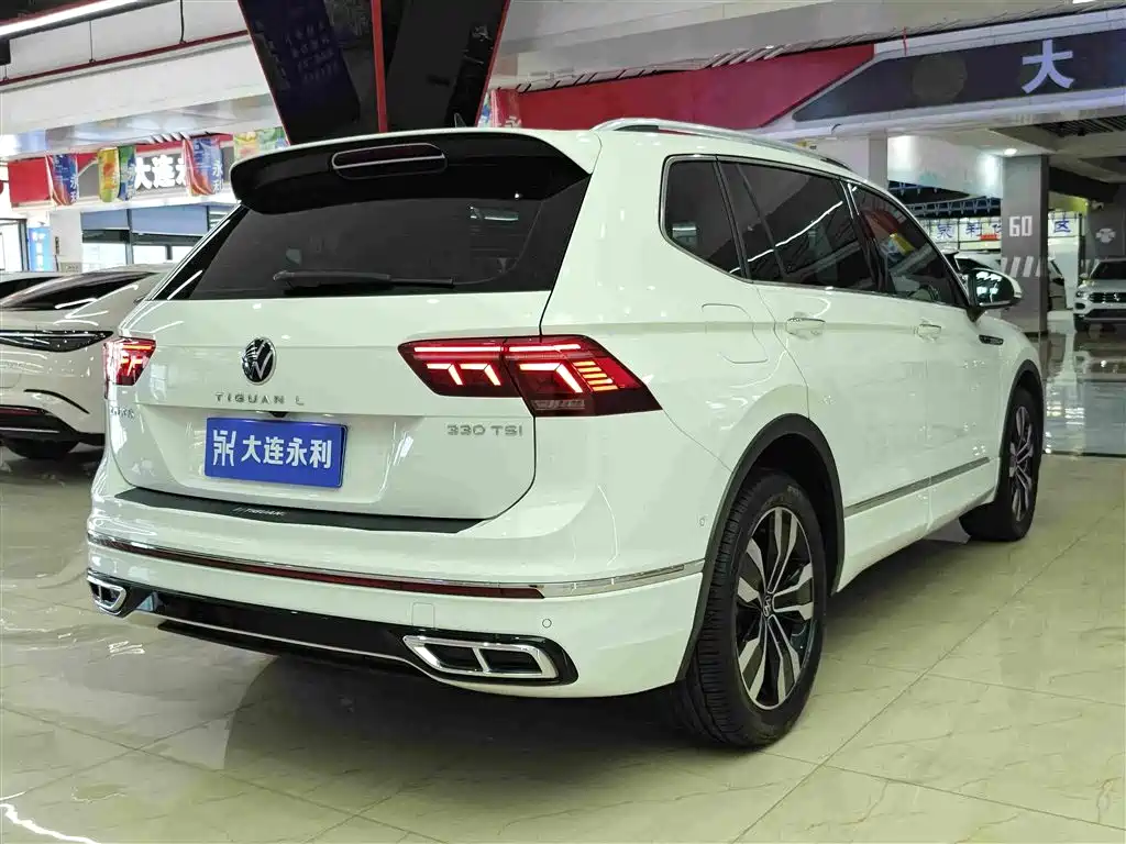 Volkswagen Tiguan L — миниатюра 17