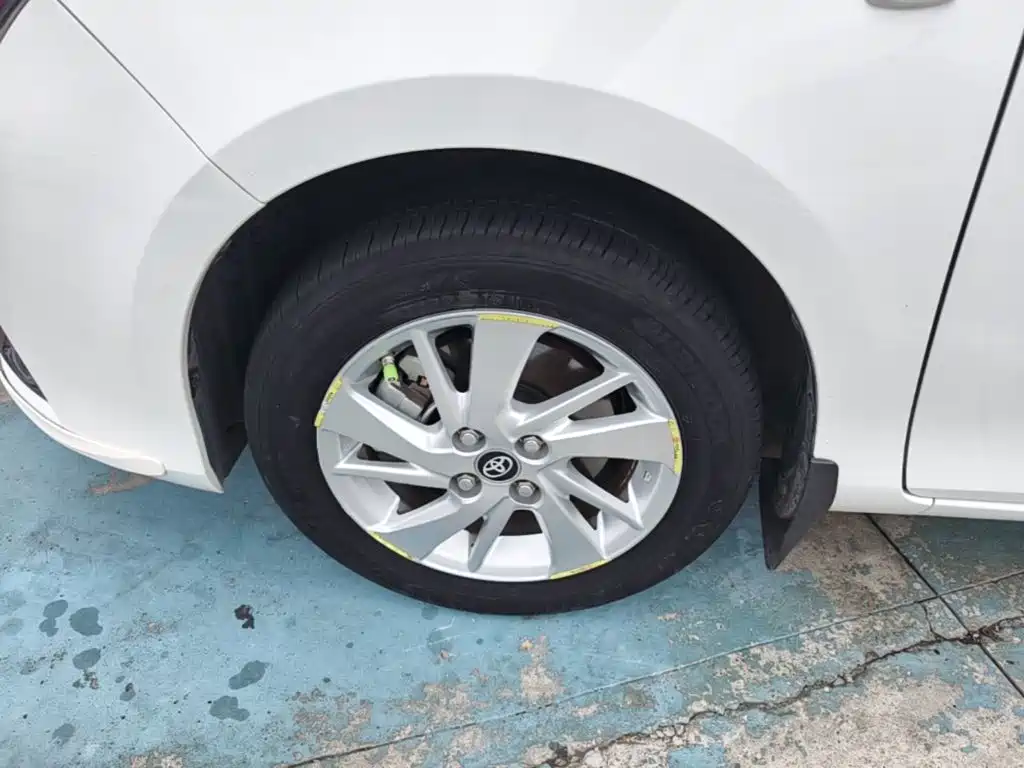 Toyota Yaris L — миниатюра 23