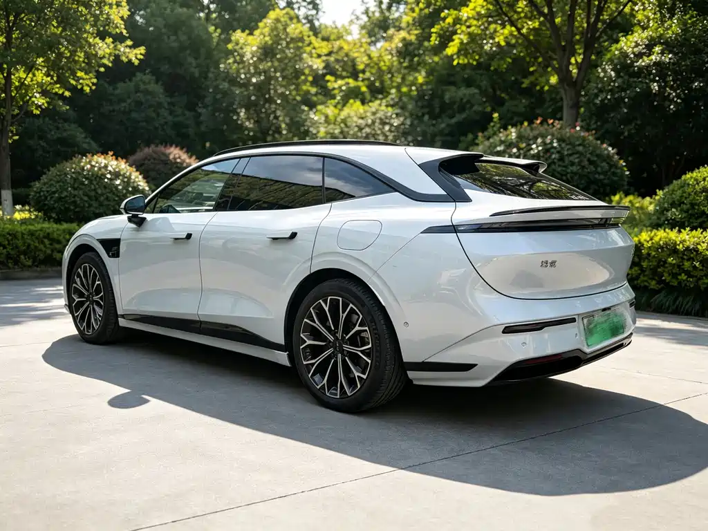 Zeekr 007GT — миниатюра 14