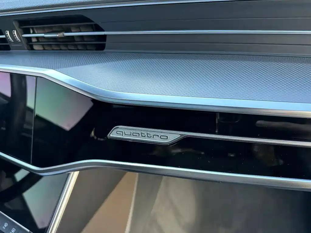 Audi A7L — миниатюра 35