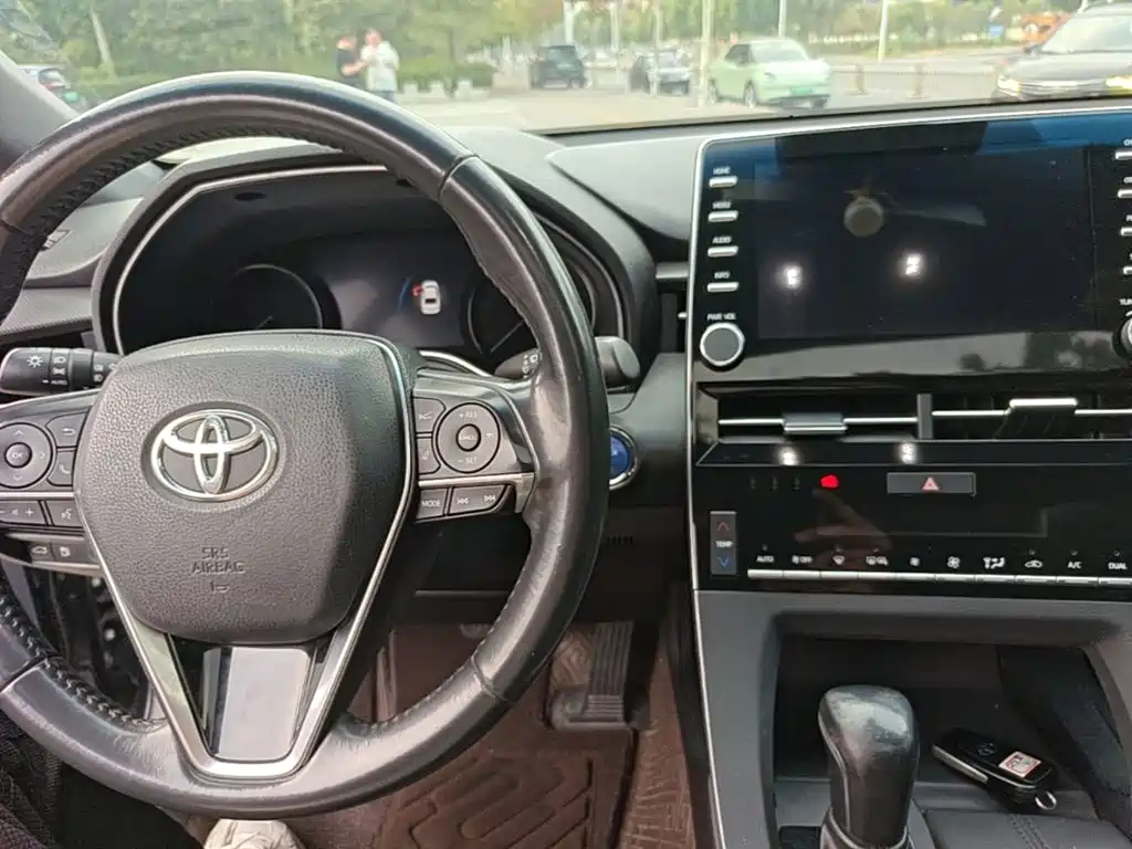Toyota Avalon — миниатюра 10