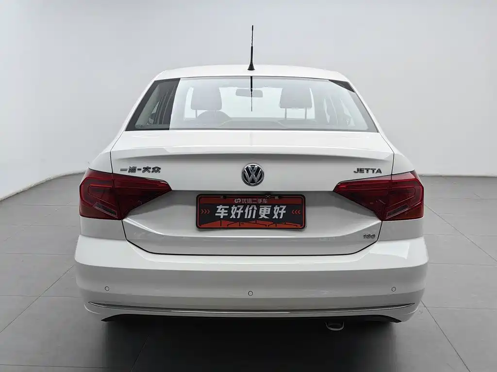 Volkswagen Jetta — миниатюра 4