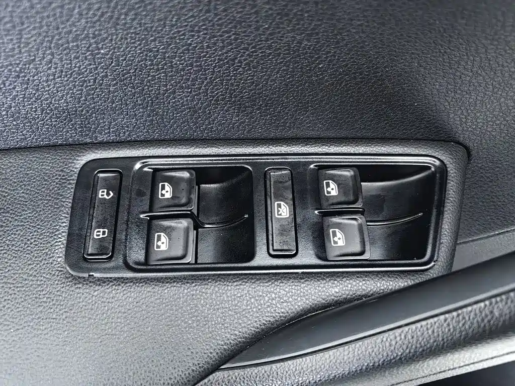 Volkswagen Jetta — миниатюра 9