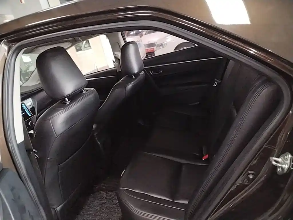 Toyota Corolla — миниатюра 17