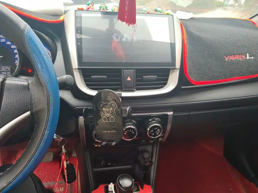 Toyota Yaris L — миниатюра 9