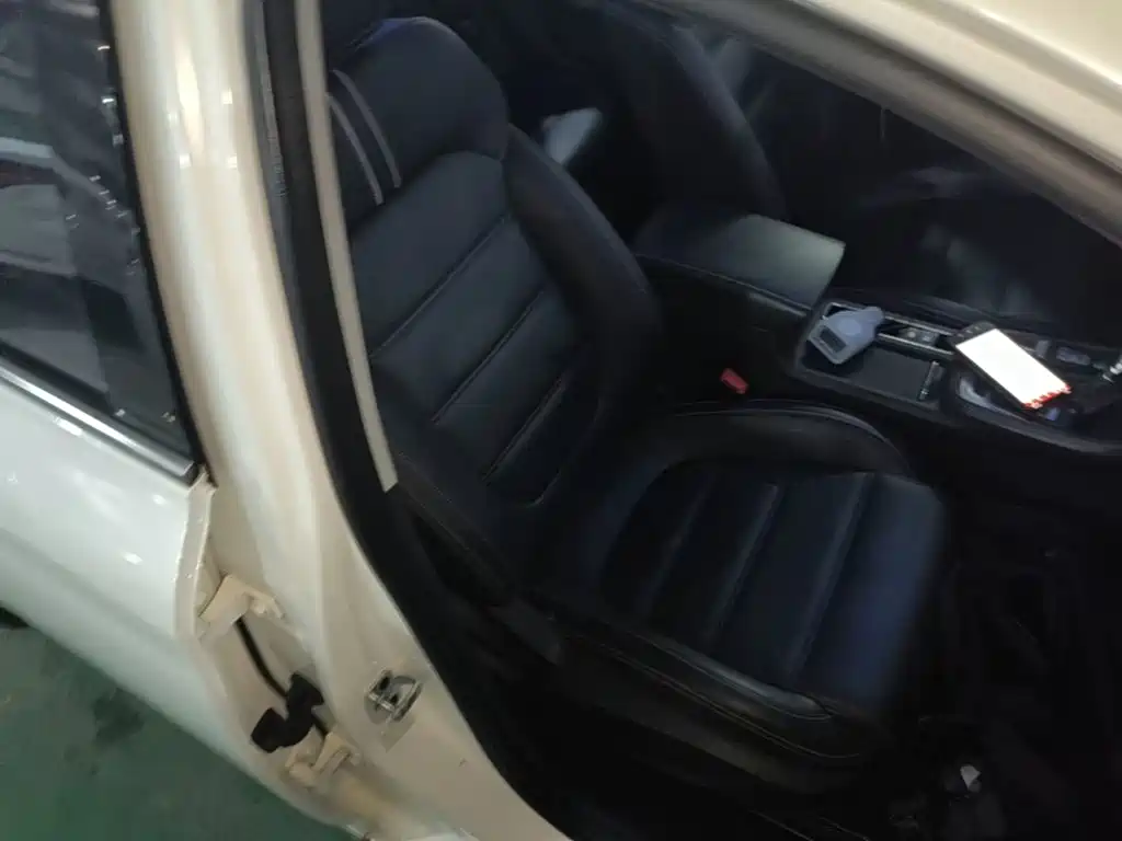 MG MG6 — миниатюра 25