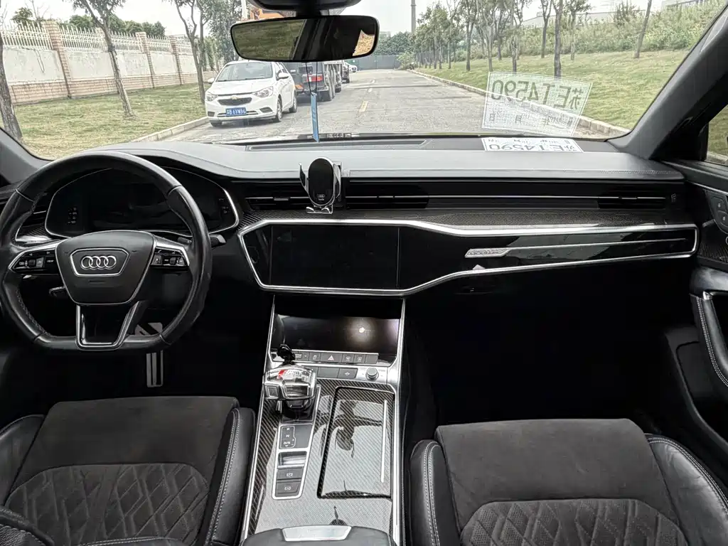 Audi A6L — миниатюра 6