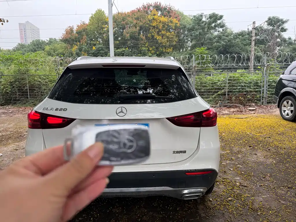 Mercedes-Benz GLA — миниатюра 3