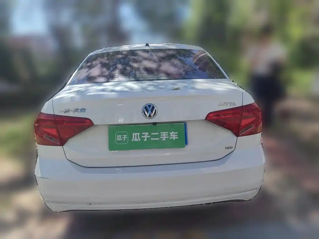 Volkswagen Jetta — миниатюра 3