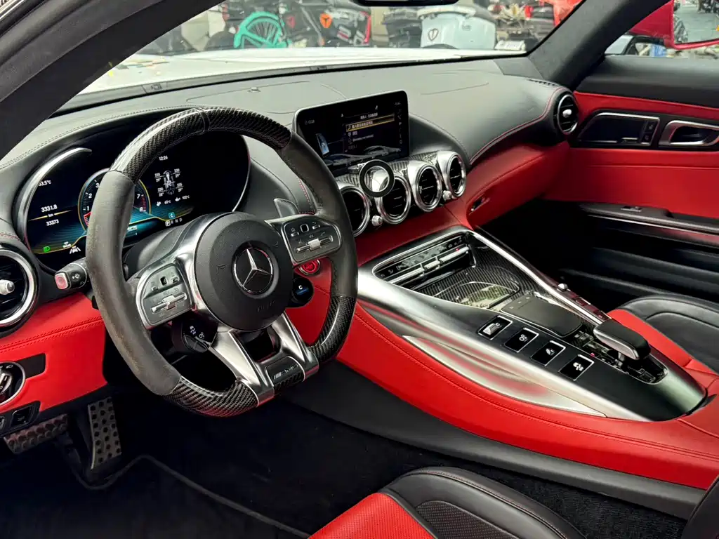 Mercedes-Benz AMG GT — миниатюра 13