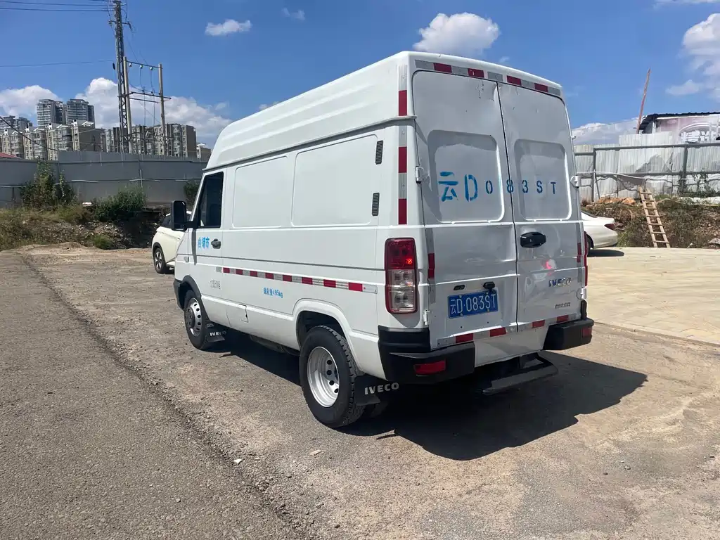 IVECO Daily — миниатюра 7