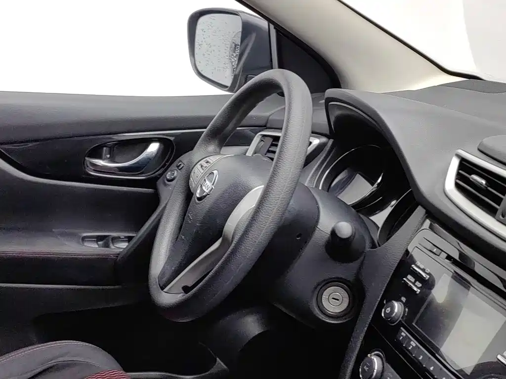 Nissan Qashqai — миниатюра 22
