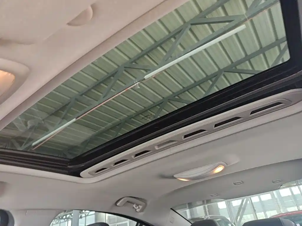 Volvo S60 — миниатюра 18