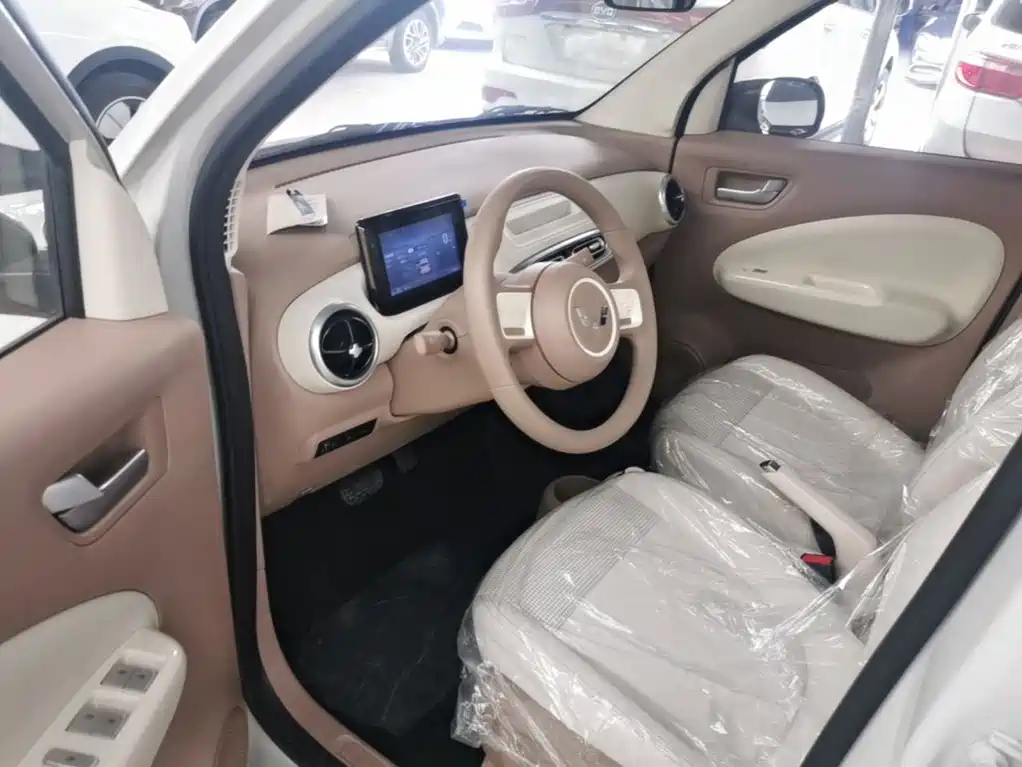 Wuling MINIEV — миниатюра 15