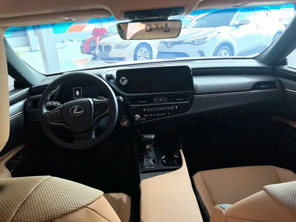 Lexus ES — фотографии объявления, Фото 12