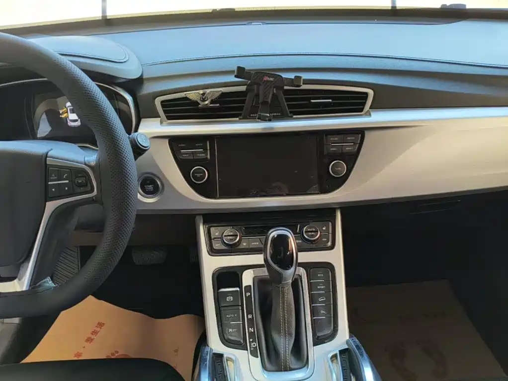 Geely Boyue — миниатюра 13