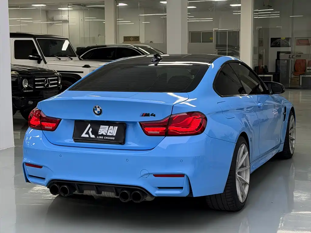 BMW M4 — миниатюра 11