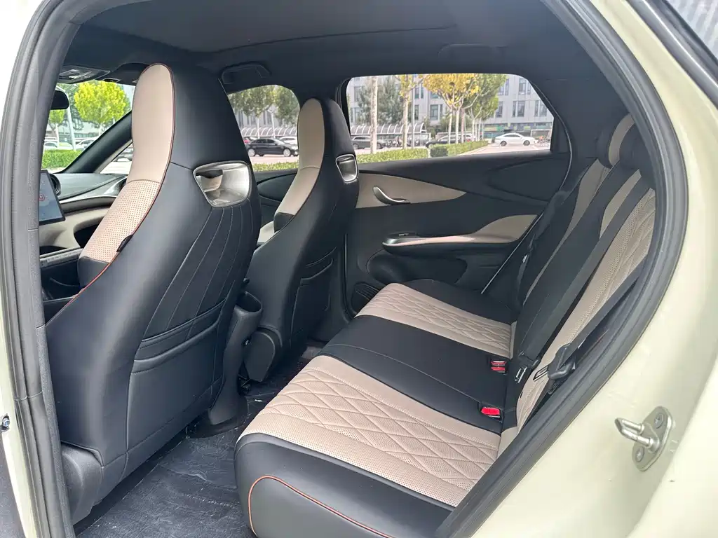 BYD Dolphin — миниатюра 8