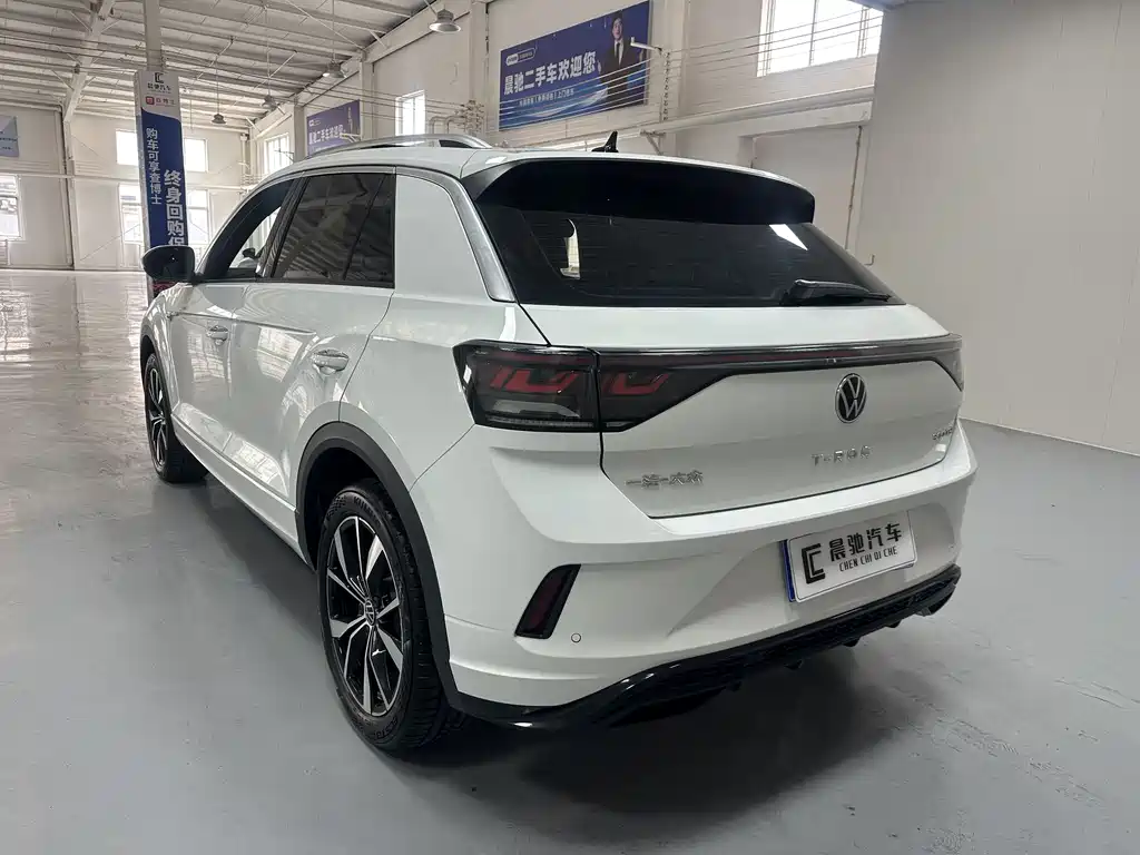 Volkswagen T-Roc 2025 300TSI DSG