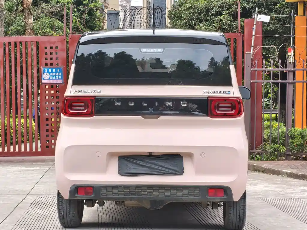 Wuling MINIEV — миниатюра 7