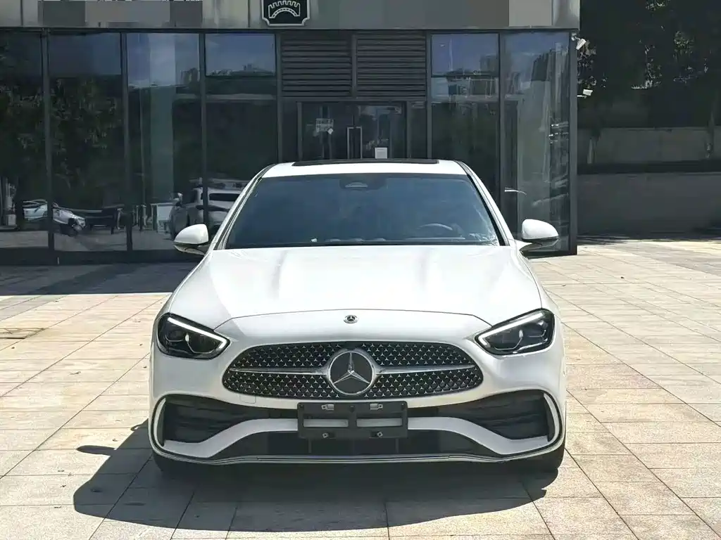 Mercedes-Benz C-Class — миниатюра 2