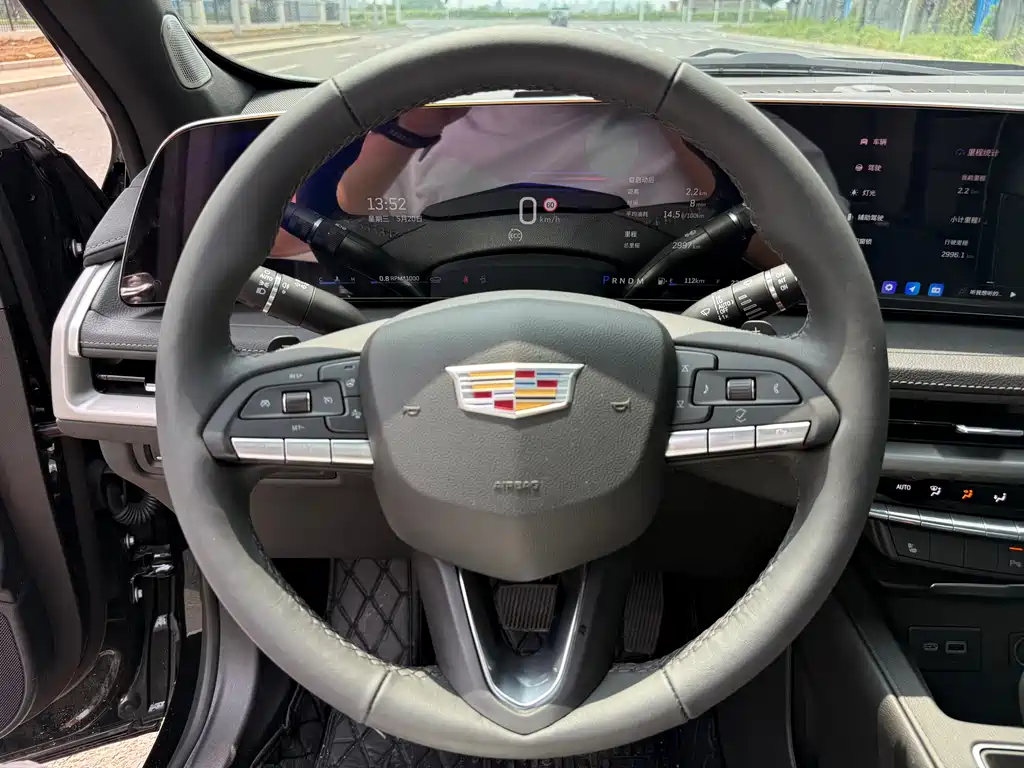 Cadillac XT4 2024 28T Luxury