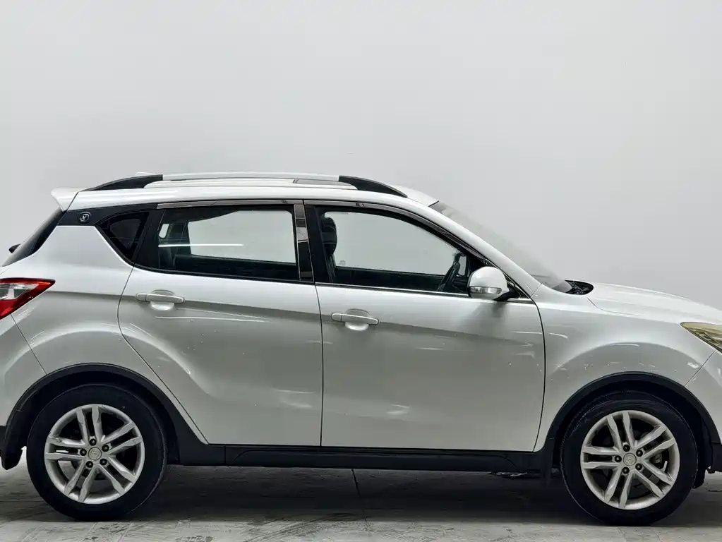 Changan CS35 — миниатюра 7