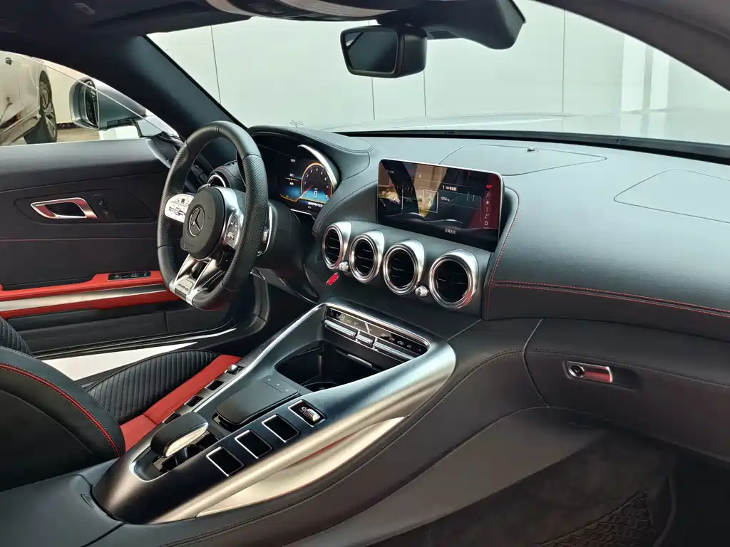 Mercedes-Benz AMG GT — миниатюра 8