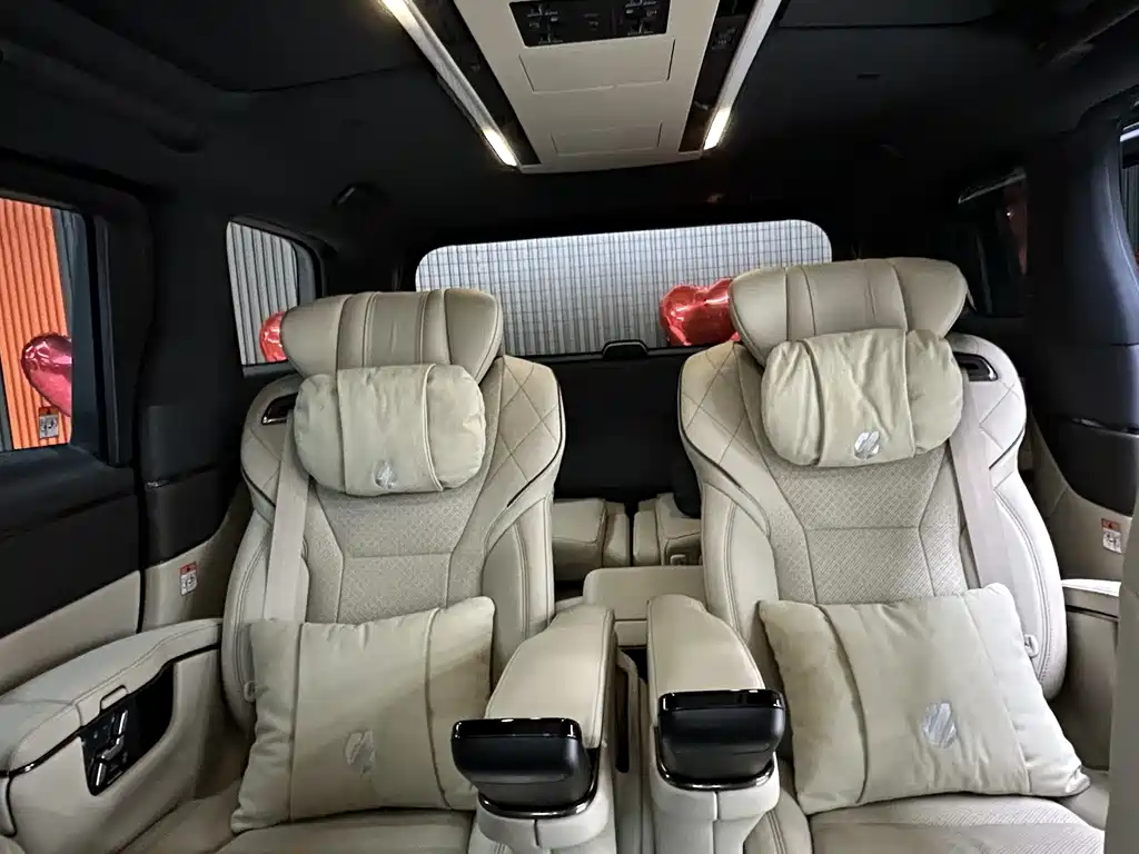 Toyota Alphard — миниатюра 18