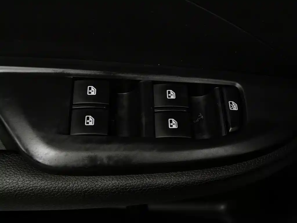 Buick Excelle — миниатюра 9