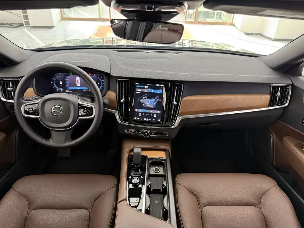 Volvo S90 — миниатюра 12