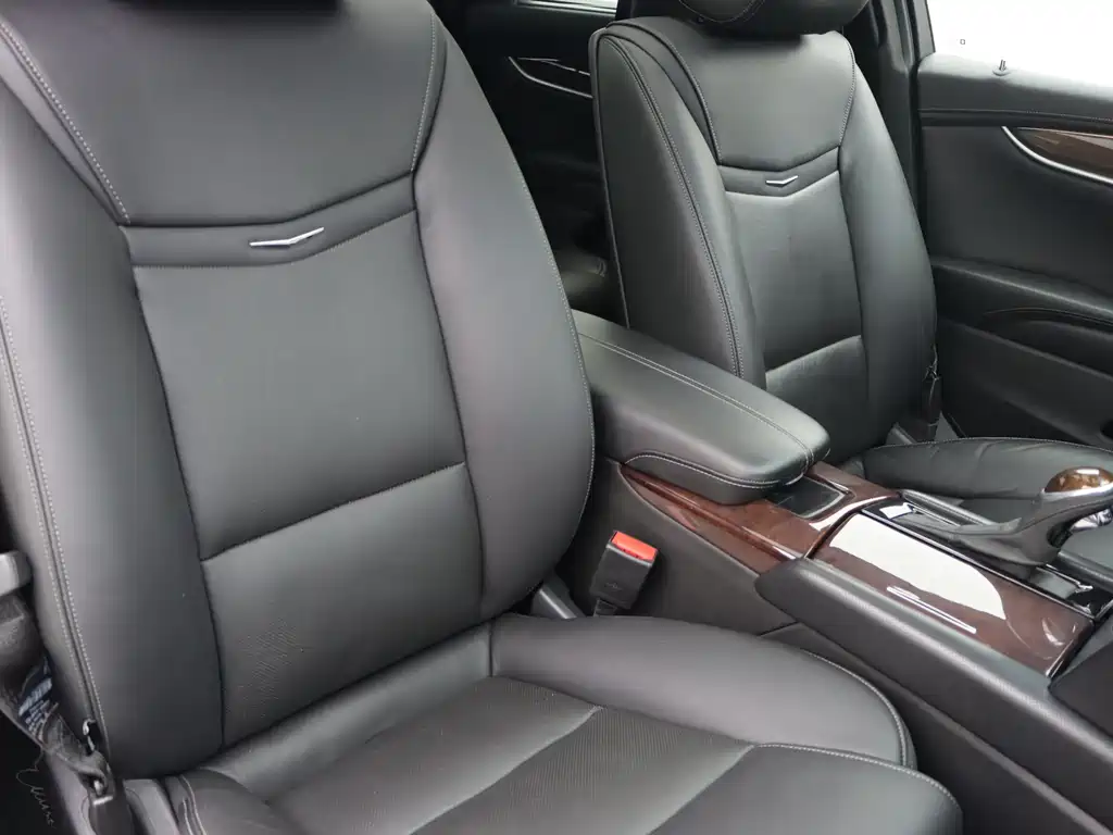 Cadillac XTS — миниатюра 10
