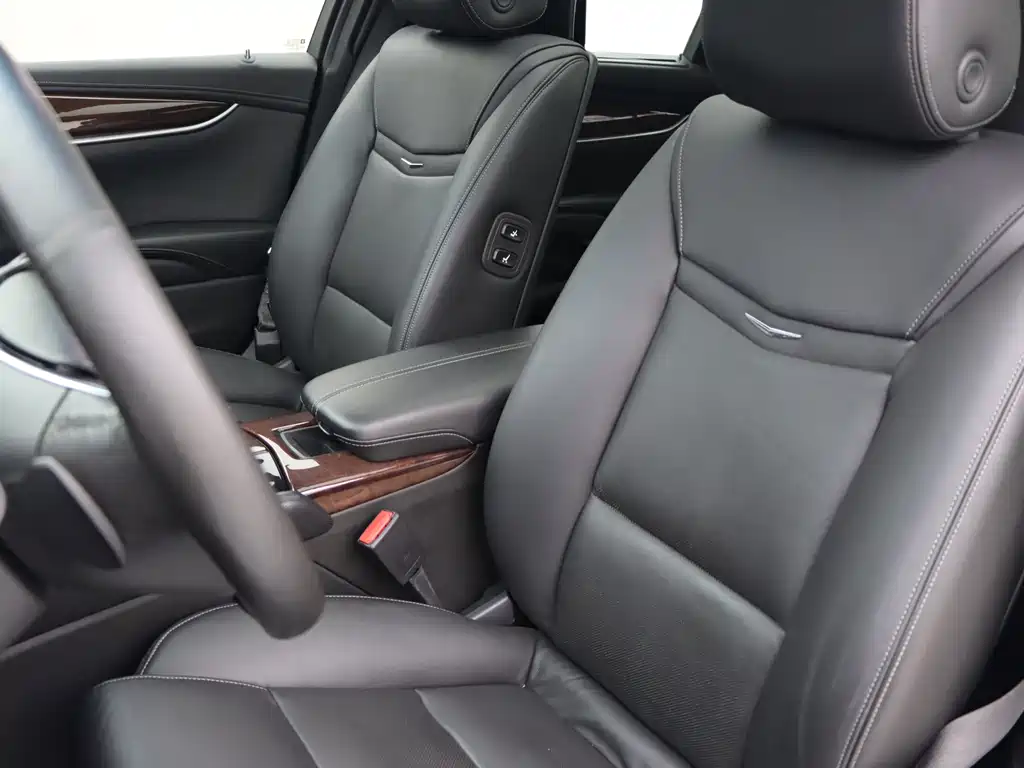 Cadillac XTS — миниатюра 7