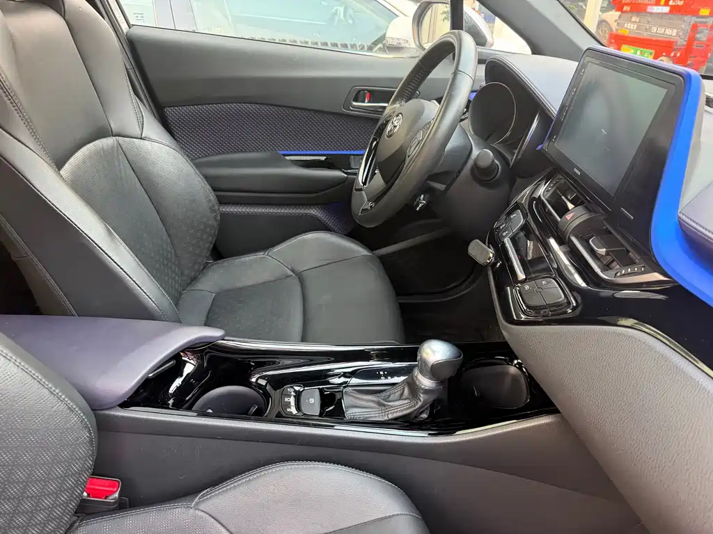 Toyota IZOA — миниатюра 16