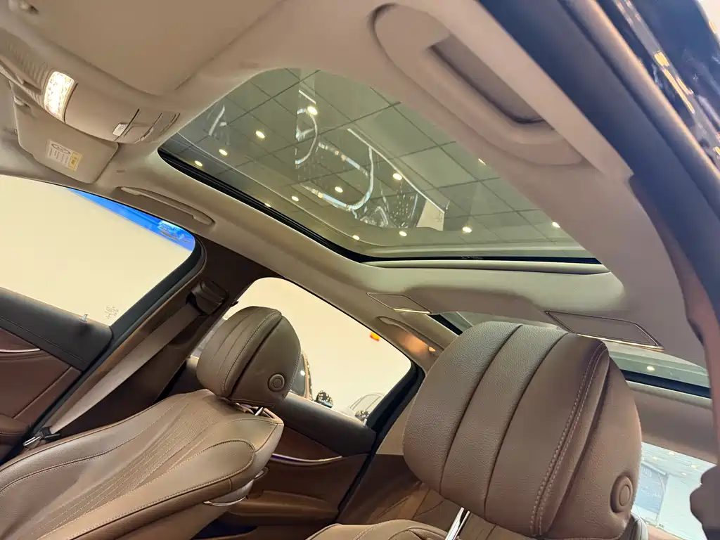 Mercedes-Benz E-Class E 2023 E 300 L Fashion