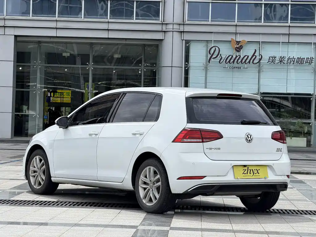 Volkswagen Golf — миниатюра 7