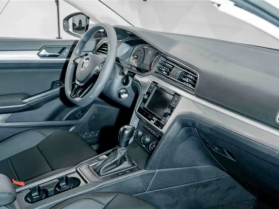 Volkswagen Lamando — миниатюра 17