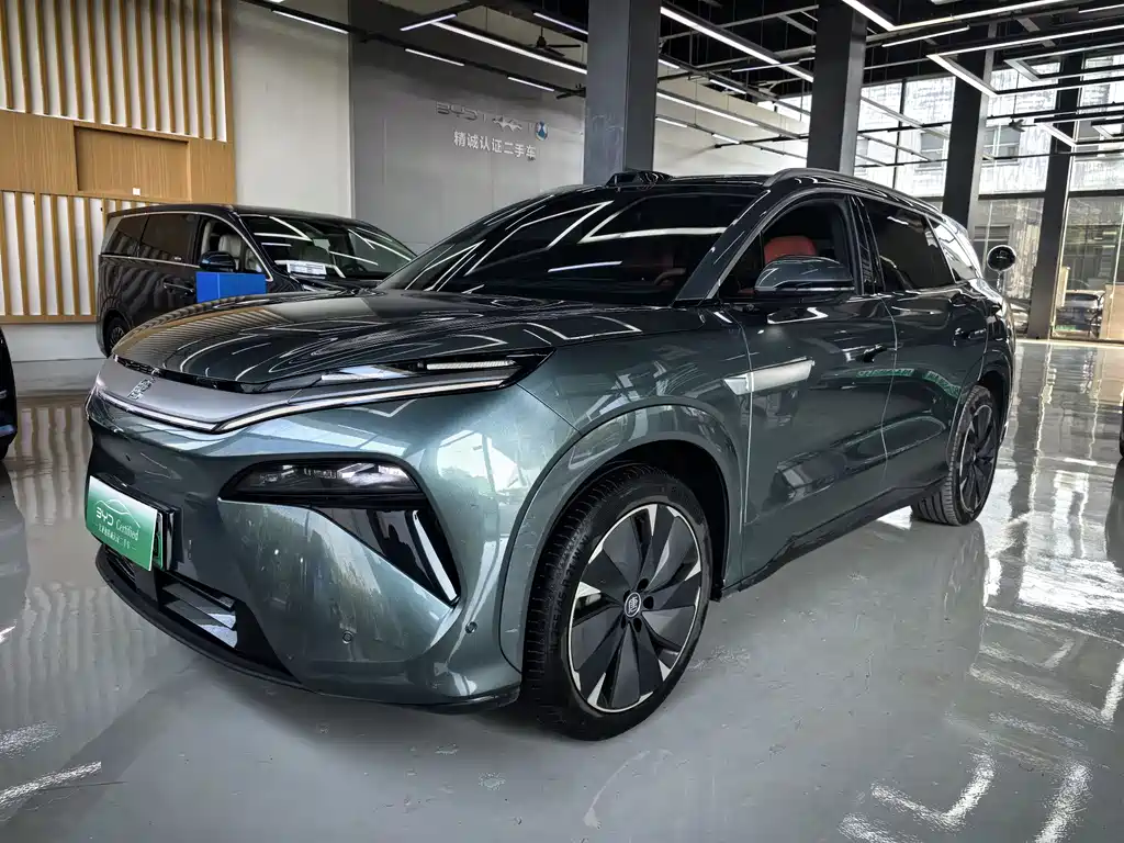 Byd 唐L 2025
