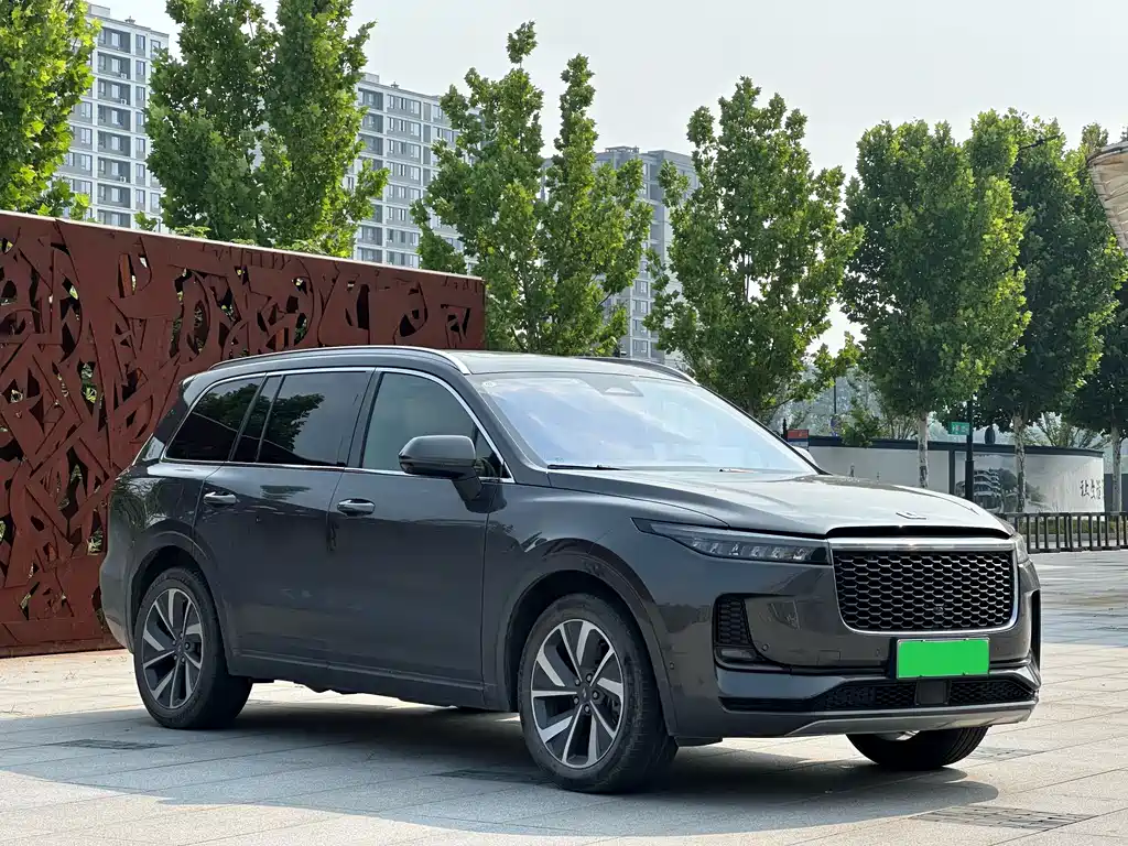 Li Auto ONE 2021 6 мест